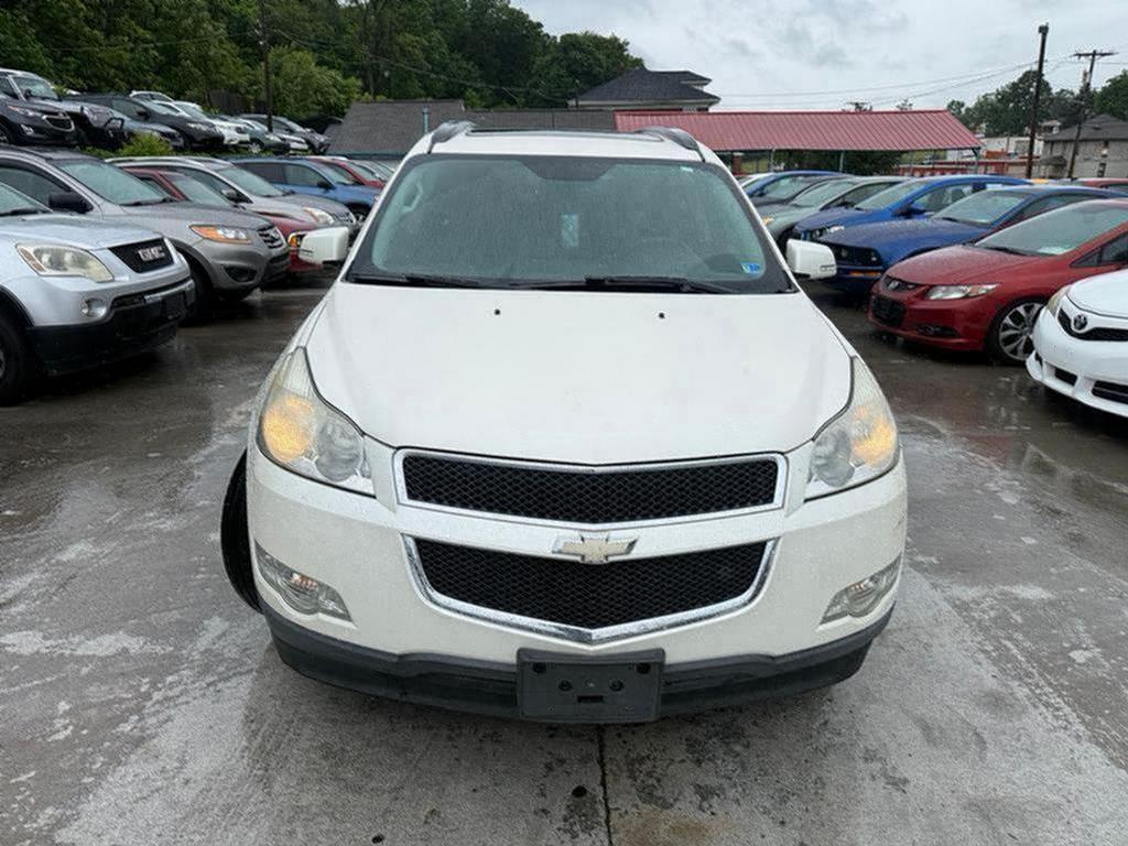 2012 Chevrolet Traverse - $4,995
