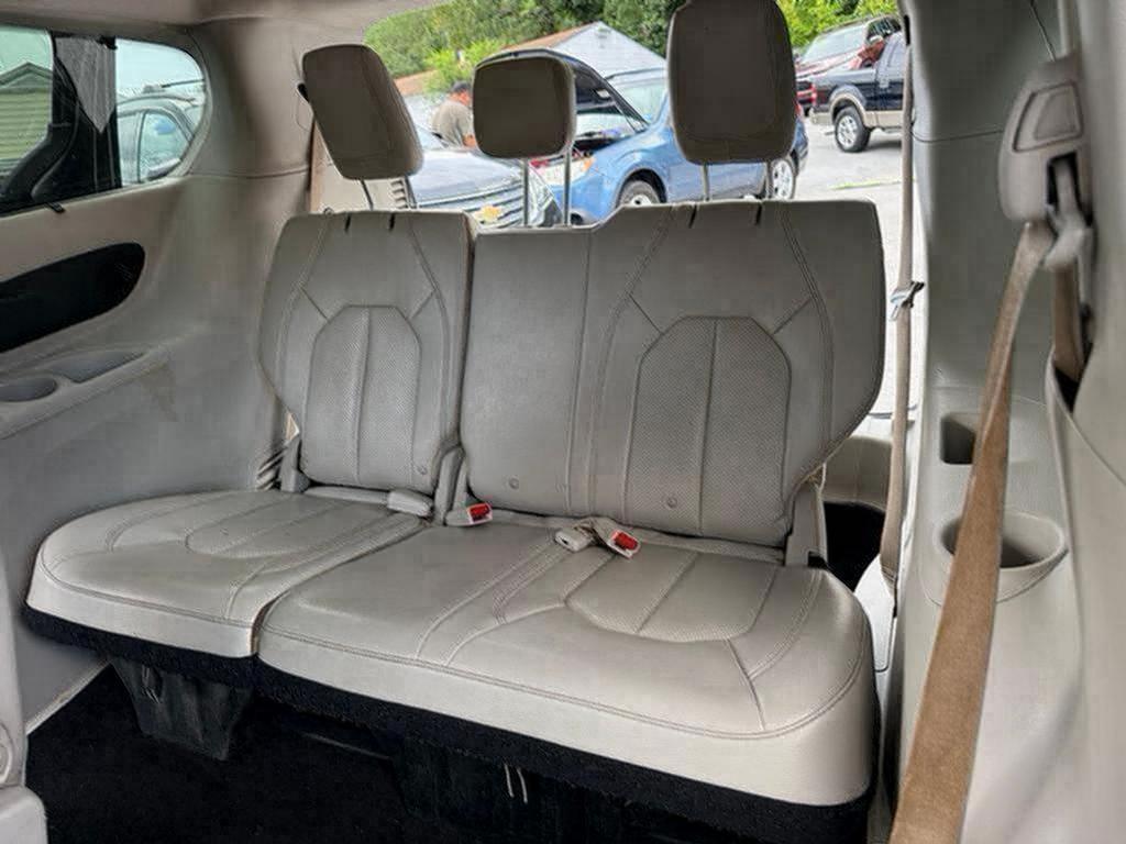 2018 Chrysler Pacifica - $9,500