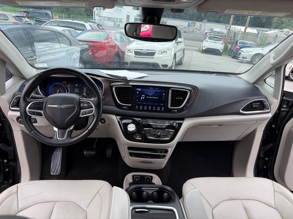 2018 Chrysler Pacifica - $9,500