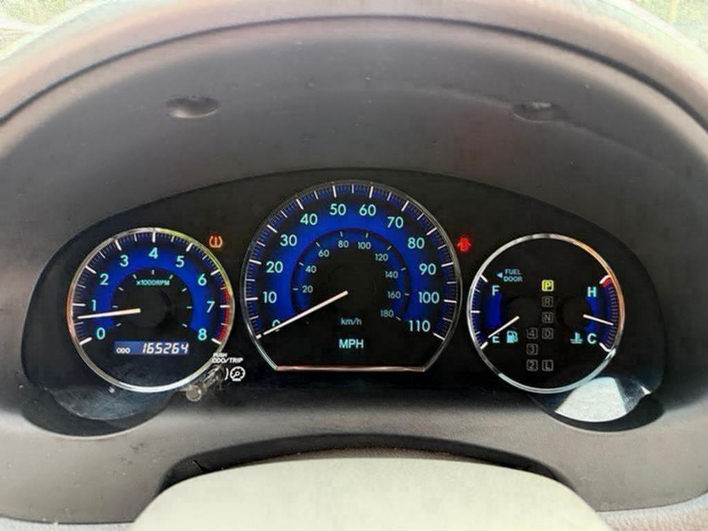 2008 Toyota Sienna - $6,500