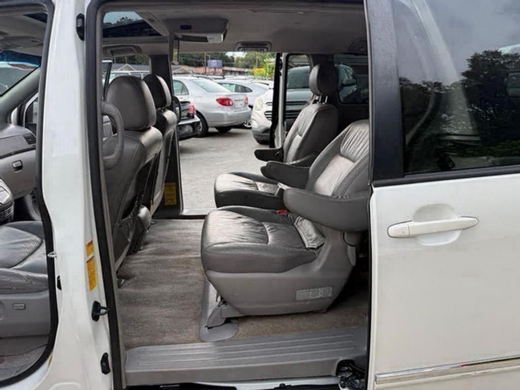 2008 Toyota Sienna - $6,500