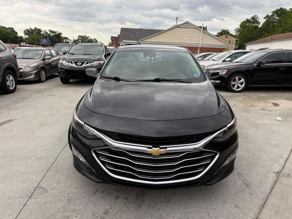 2023 Chevrolet Malibu - $18,500