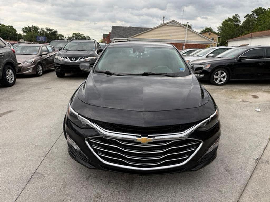2023 Chevrolet Malibu - $18,500