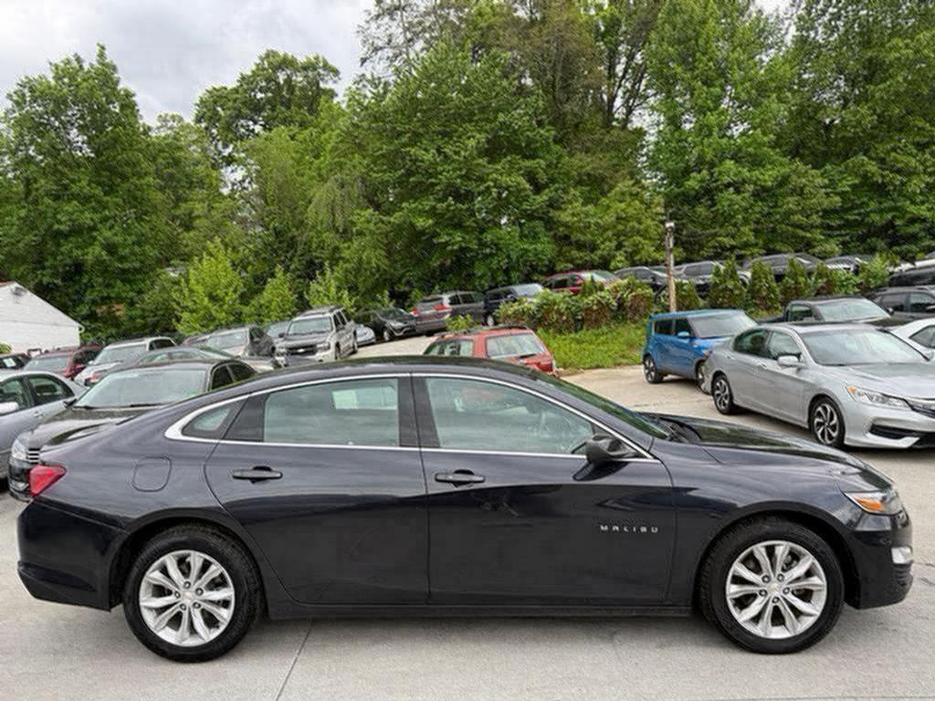 2023 Chevrolet Malibu - $18,500