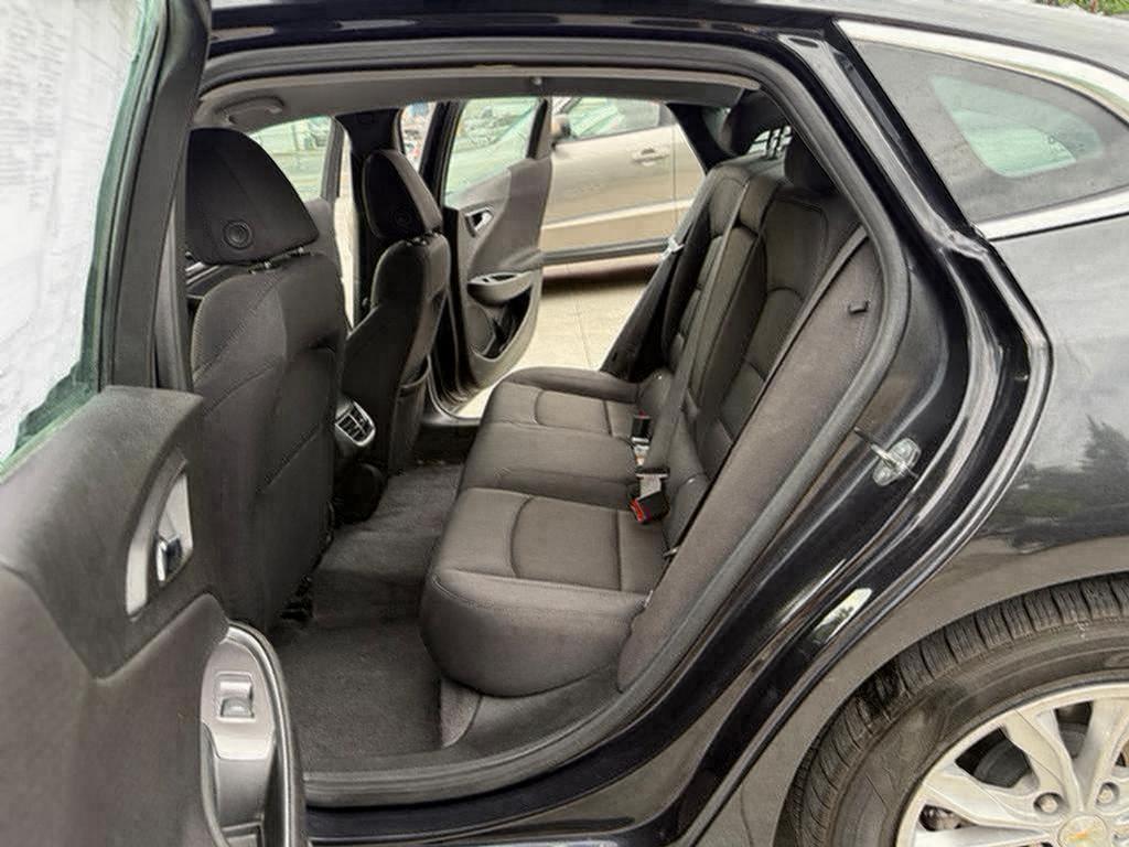 2023 Chevrolet Malibu - $18,500