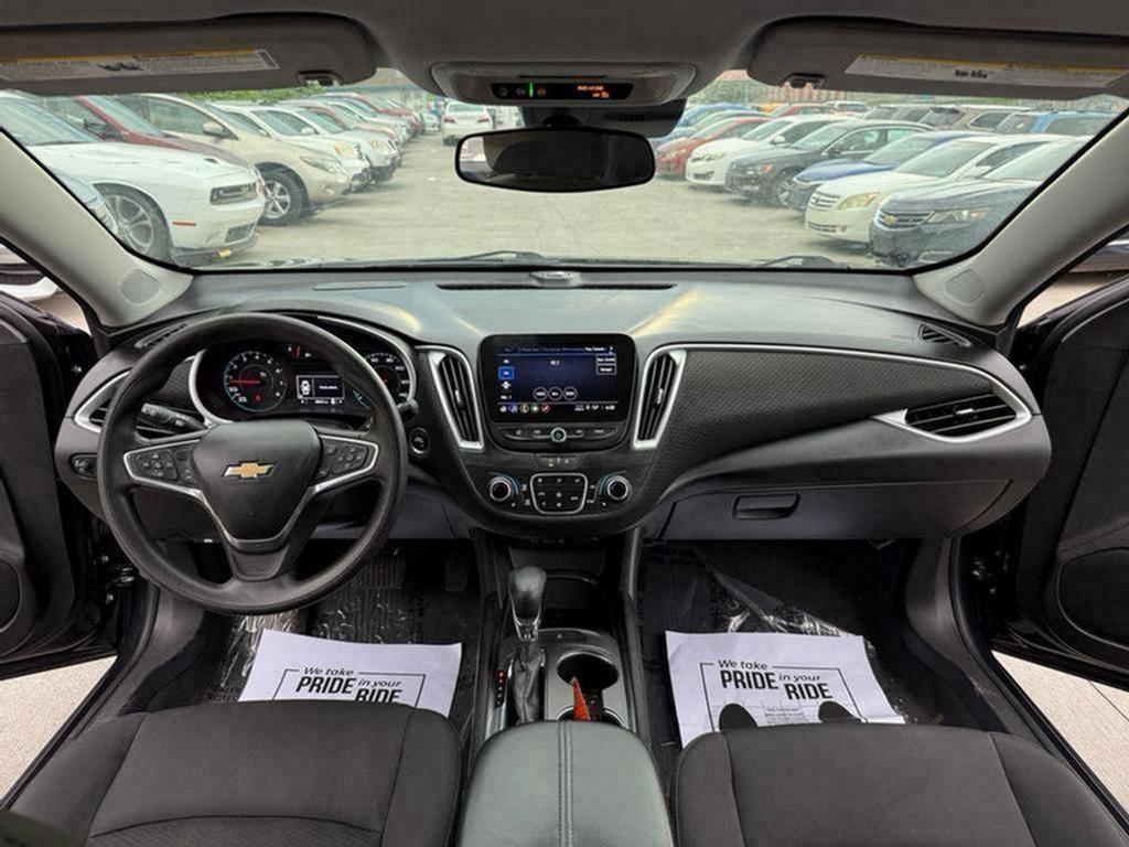 2023 Chevrolet Malibu - $18,500