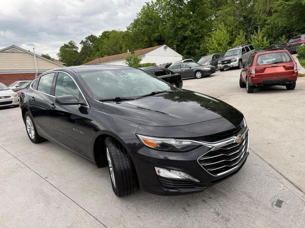 2023 Chevrolet Malibu - $18,500