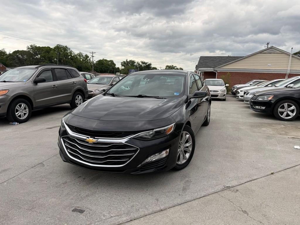 2023 Chevrolet Malibu - $18,500