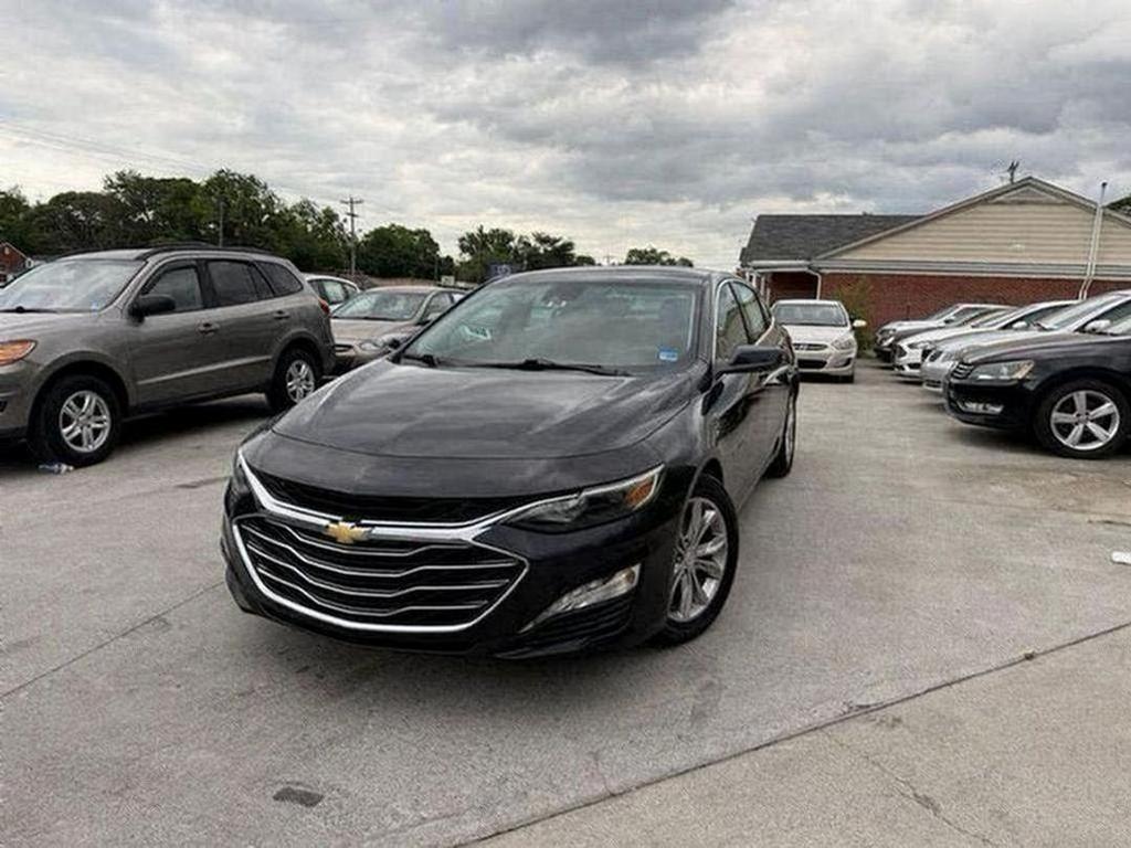 2023 Chevrolet Malibu - $18,500