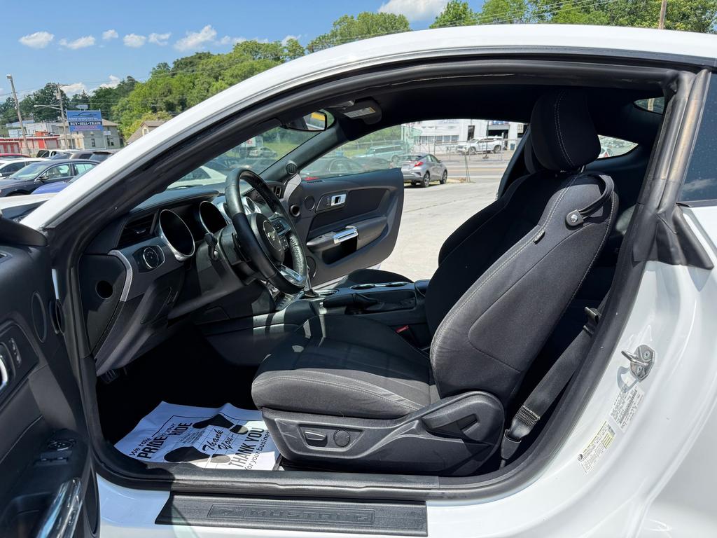 2020 Ford Mustang - $19,995