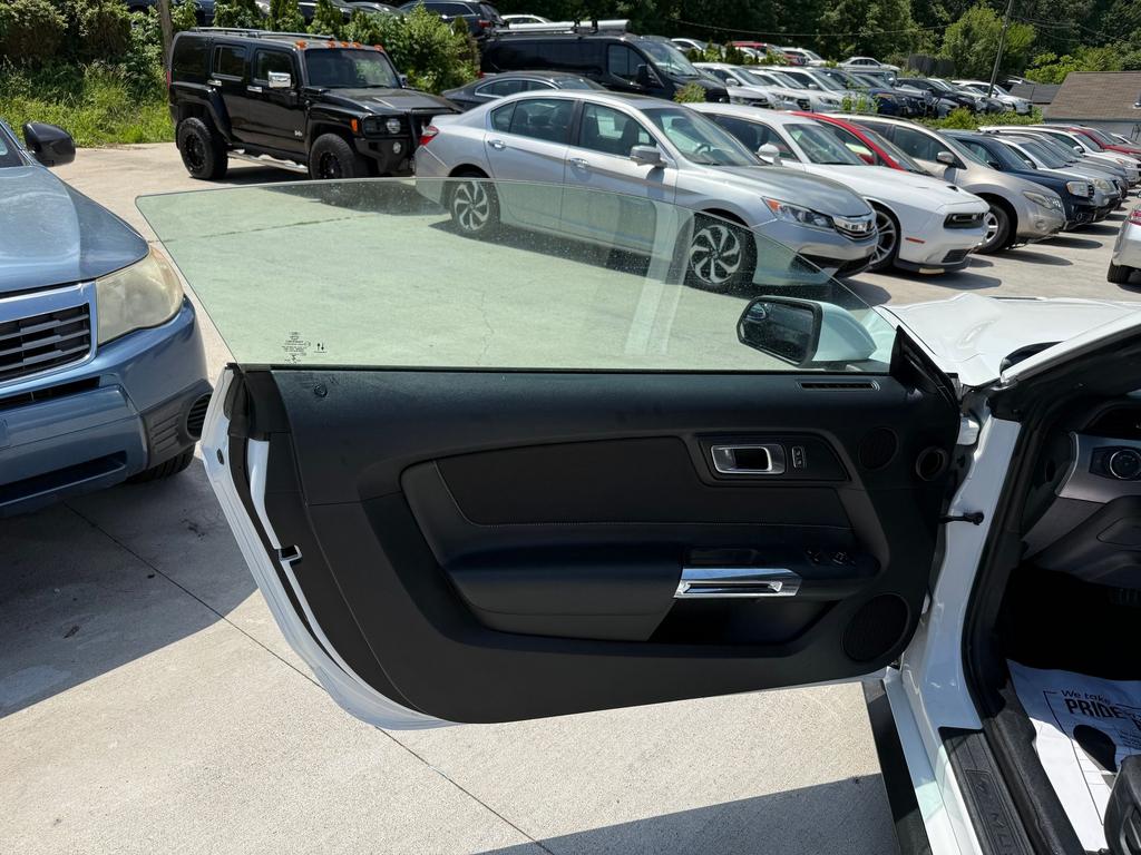 2020 Ford Mustang - $19,995