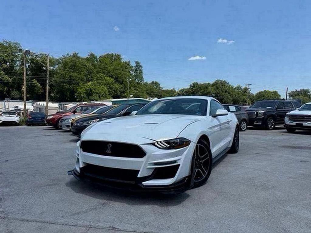 2020 Ford Mustang - $19,995