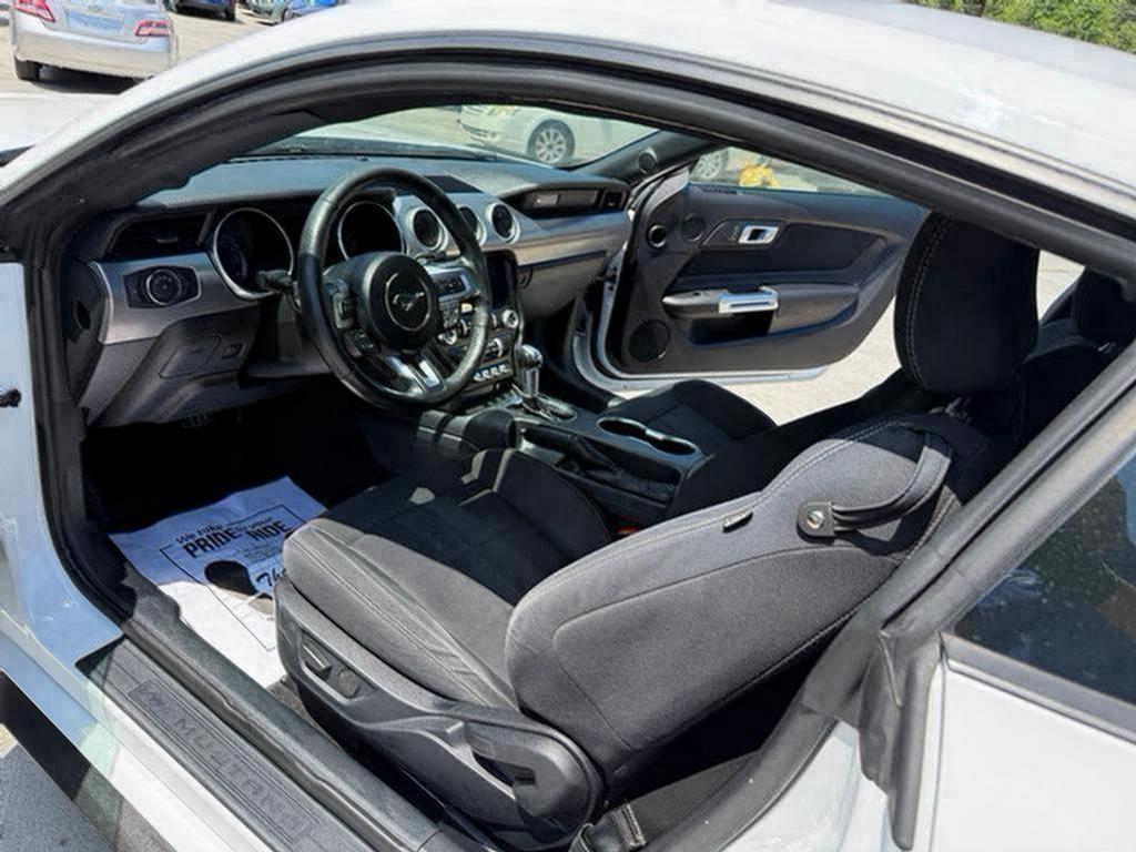 2020 Ford Mustang - $19,995