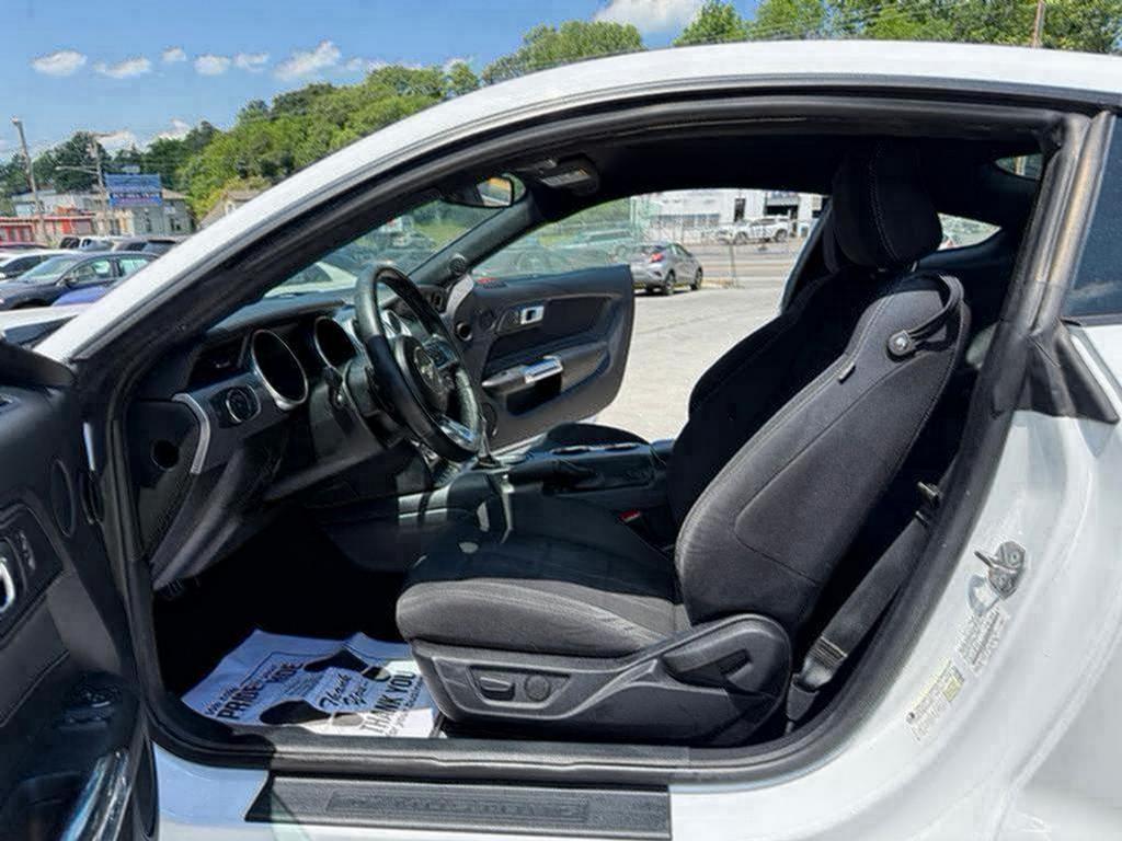 2020 Ford Mustang - $19,995