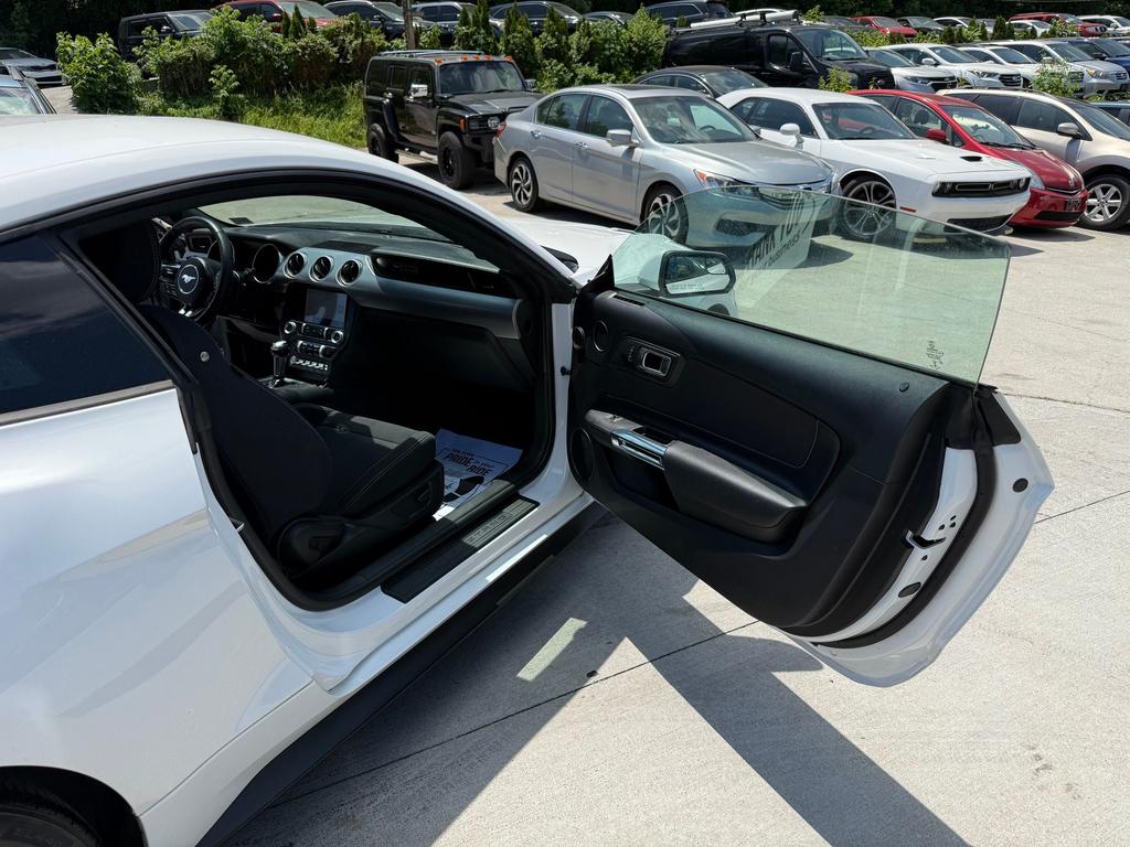 2020 Ford Mustang - $19,995