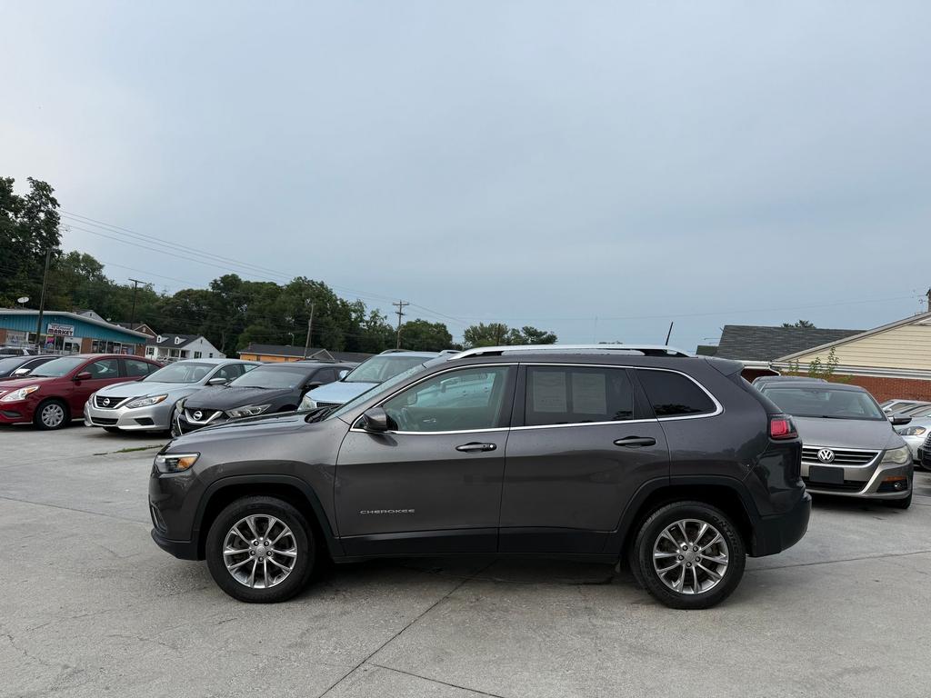 2019 Jeep Cherokee - $7,900
