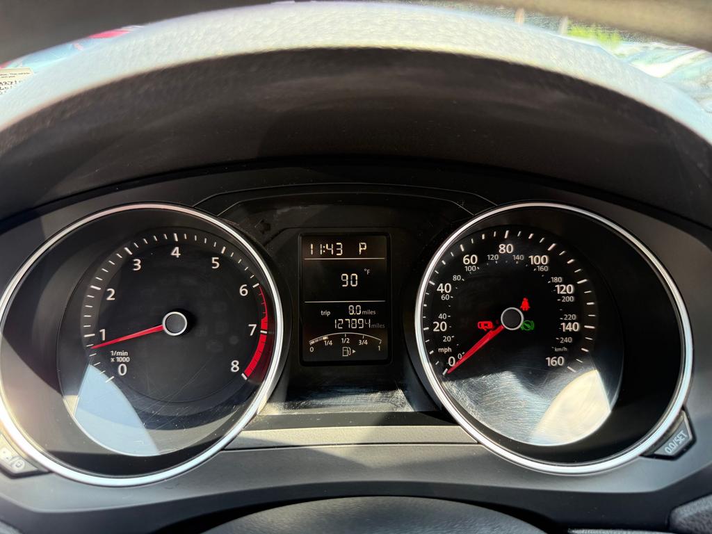 2017 Volkswagen Jetta - $7,500