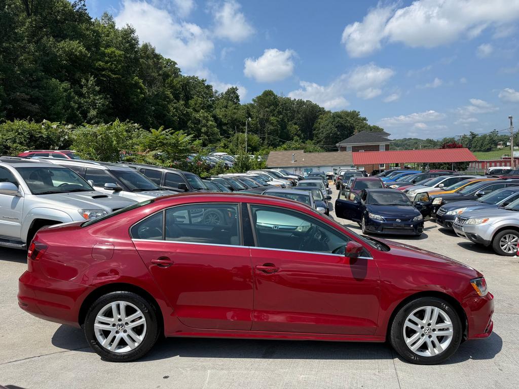 2017 Volkswagen Jetta - $7,500