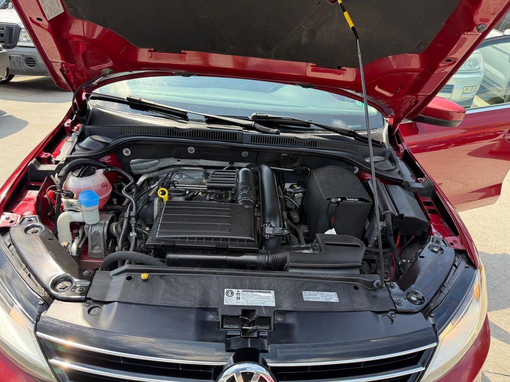 2017 Volkswagen Jetta - $7,500