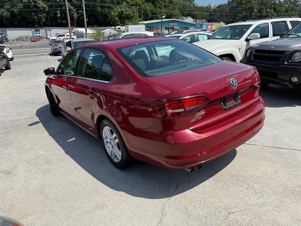2017 Volkswagen Jetta - $7,500