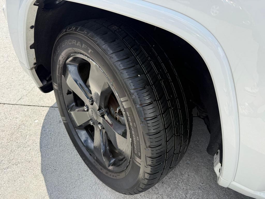 2014 Jeep Cherokee - $9,500