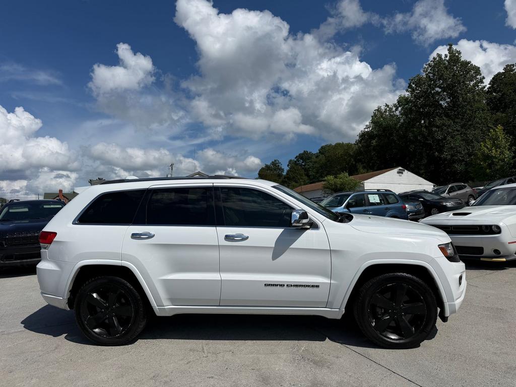 2014 Jeep Cherokee - $9,500