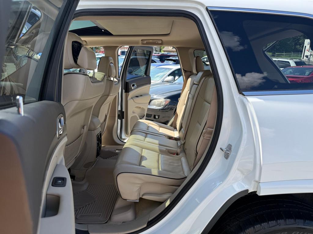 2014 Jeep Cherokee - $9,500