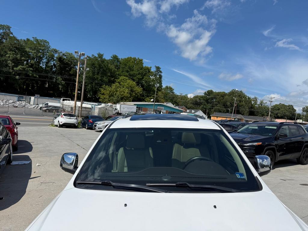 2014 Jeep Cherokee - $9,500