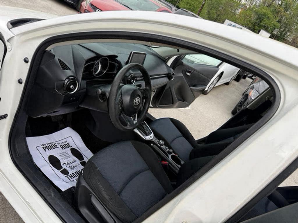 2018 Toyota Yaris - $8,500