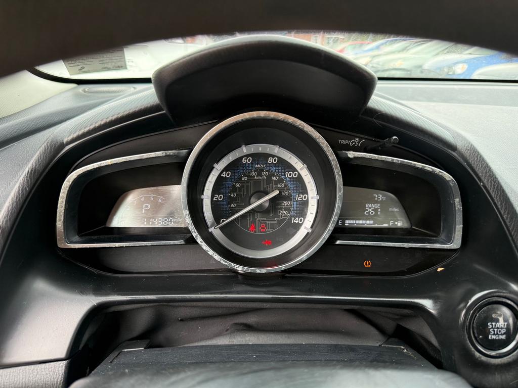 2018 Toyota Yaris - $8,500