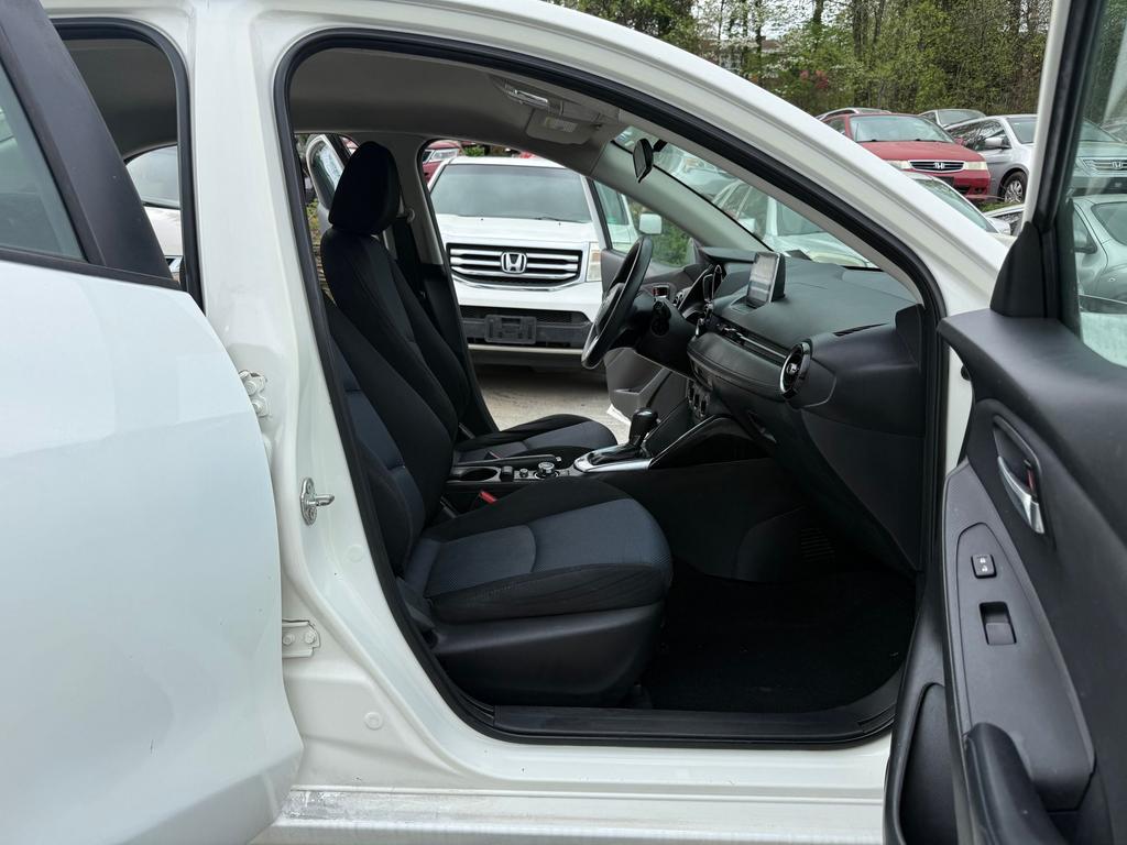 2018 Toyota Yaris - $8,500
