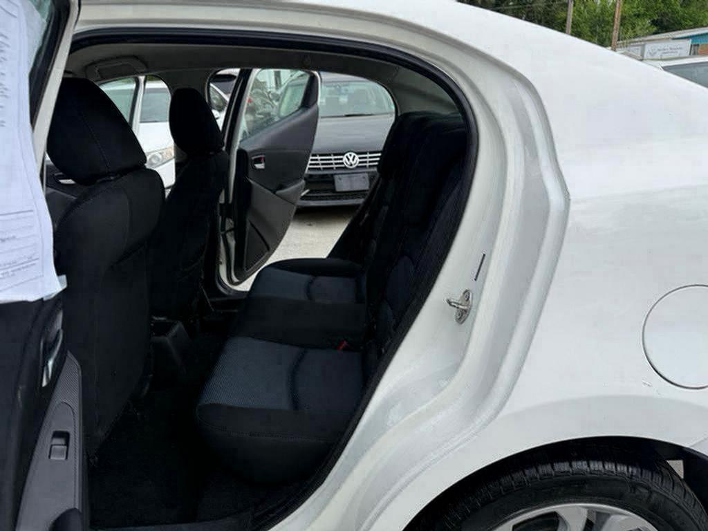 2018 Toyota Yaris - $8,500