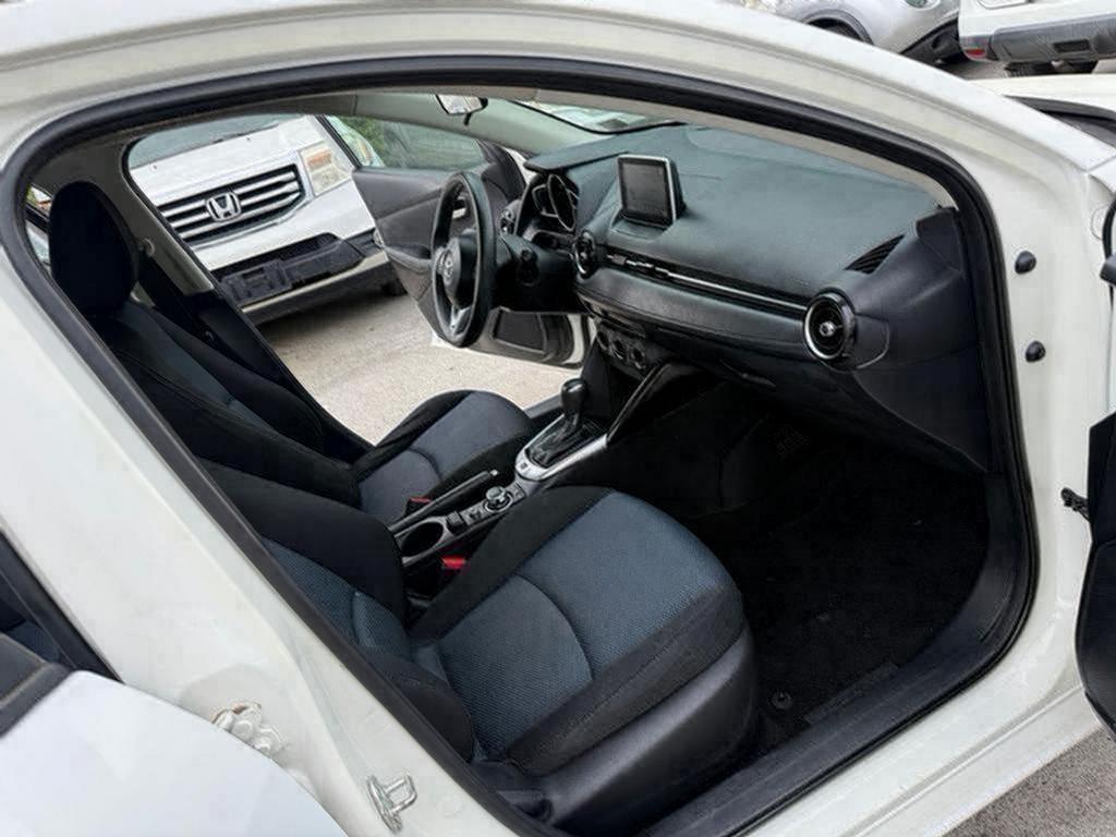 2018 Toyota Yaris - $8,500