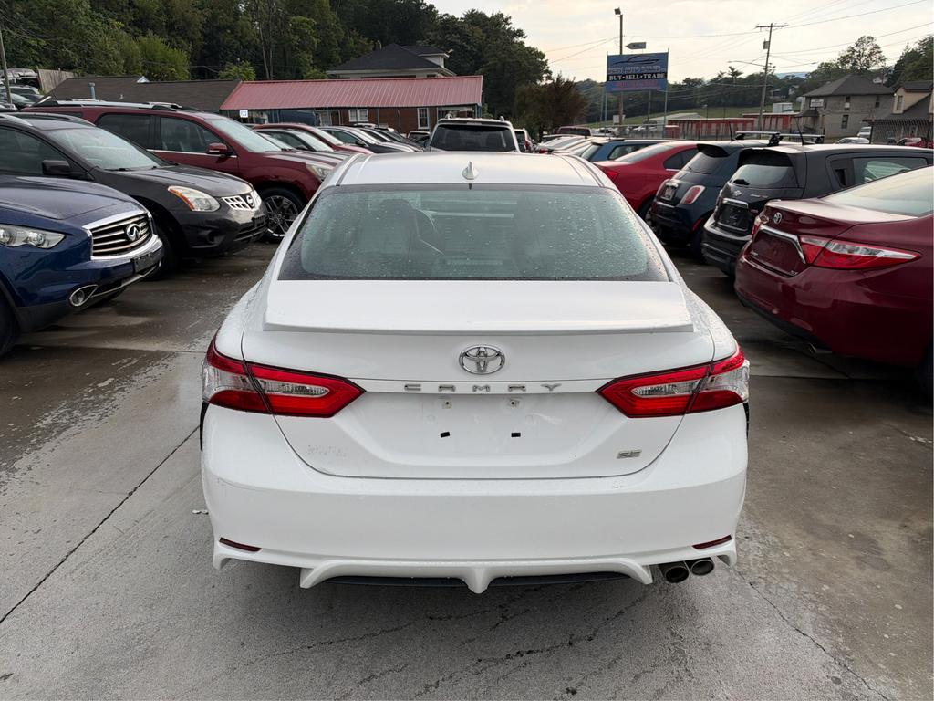 2020 Toyota Camry - $15,995