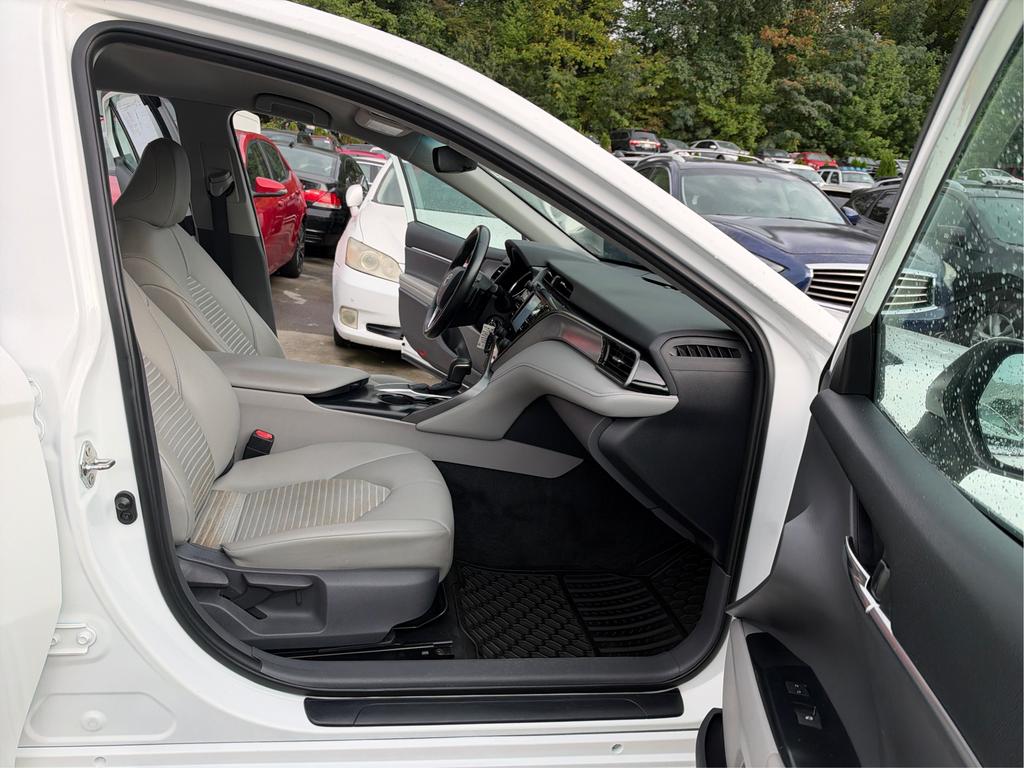 2020 Toyota Camry - $15,995