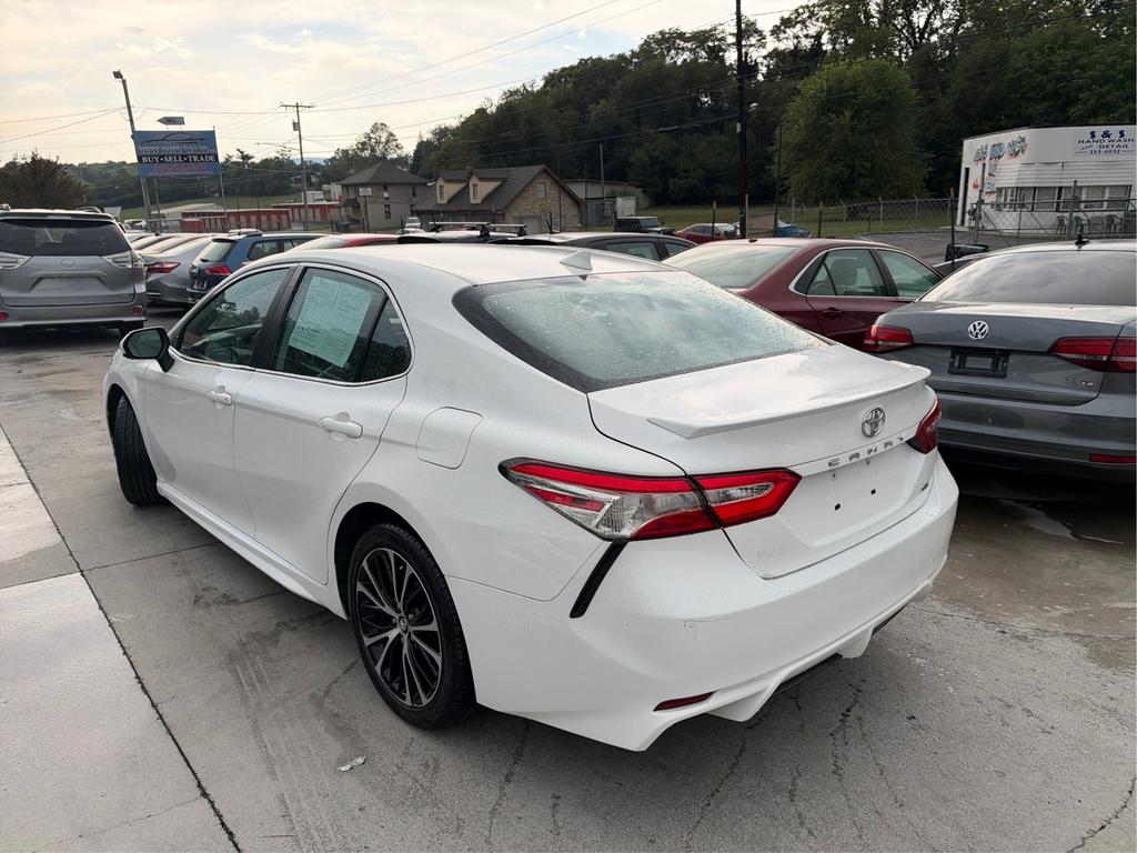 2020 Toyota Camry - $15,995