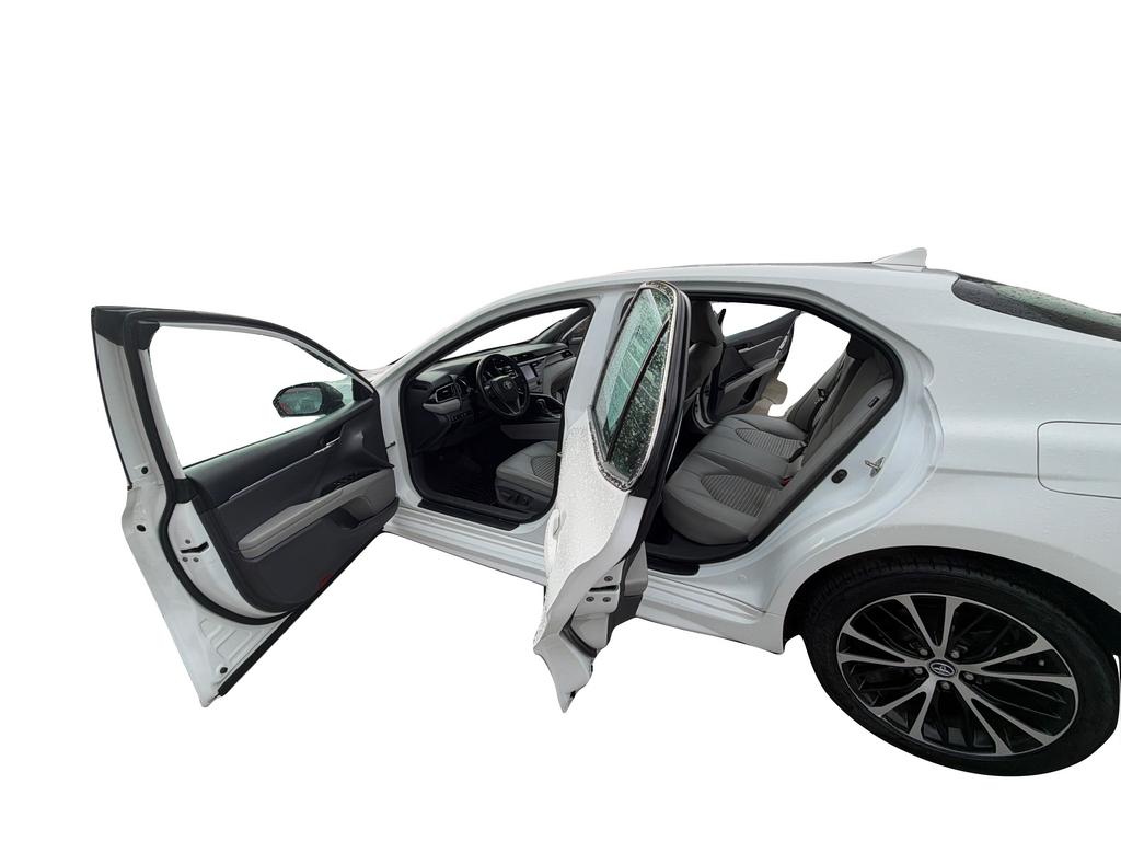 2020 Toyota Camry - $15,995