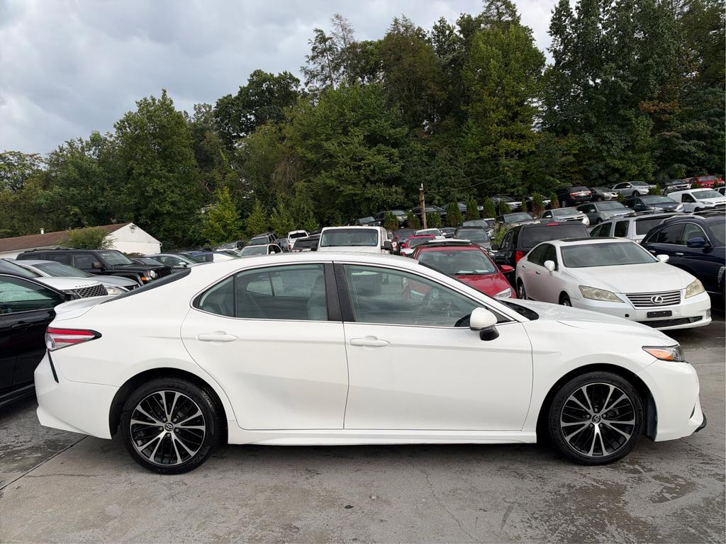 2020 Toyota Camry - $15,995