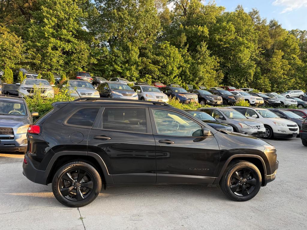 2016 Jeep Cherokee - $7,500
