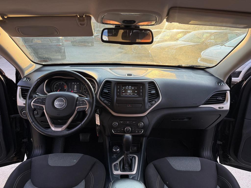 2016 Jeep Cherokee - $7,500
