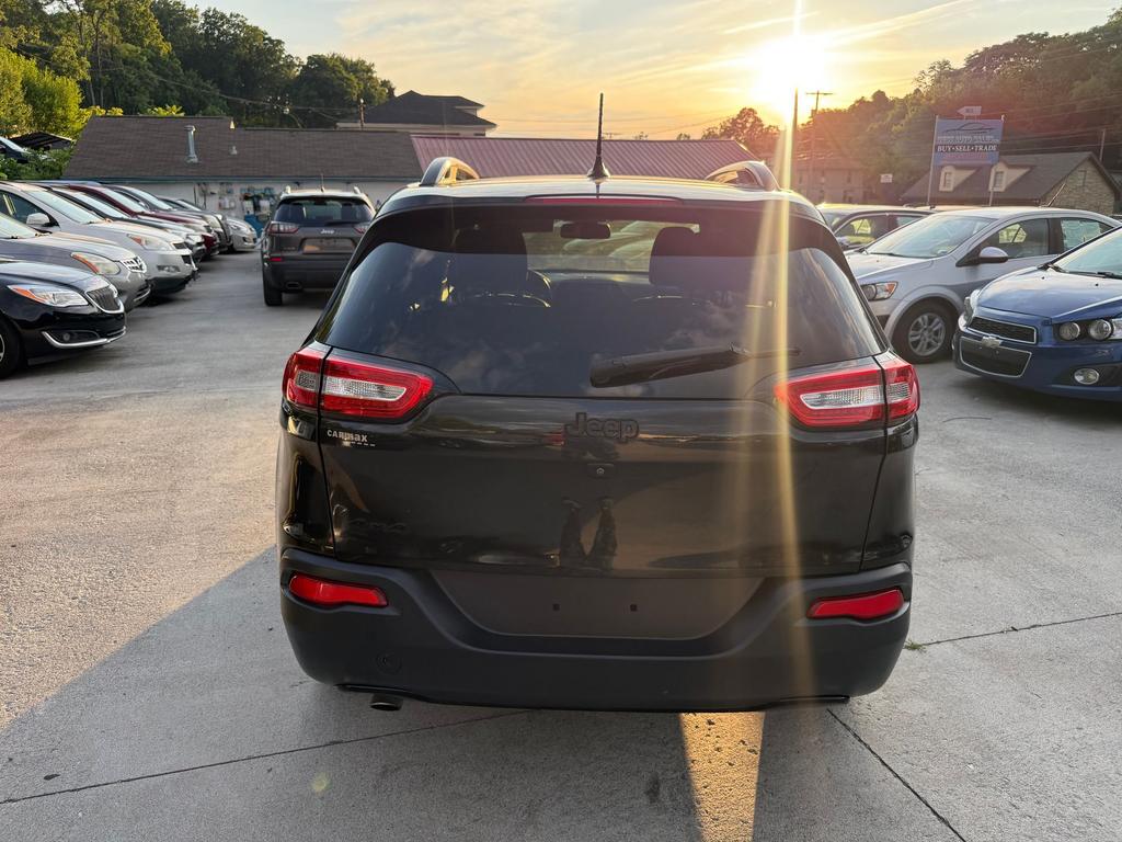 2016 Jeep Cherokee - $7,500