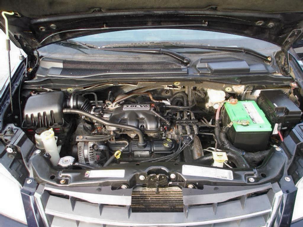 2010 Chrysler Town And Country - $5,500