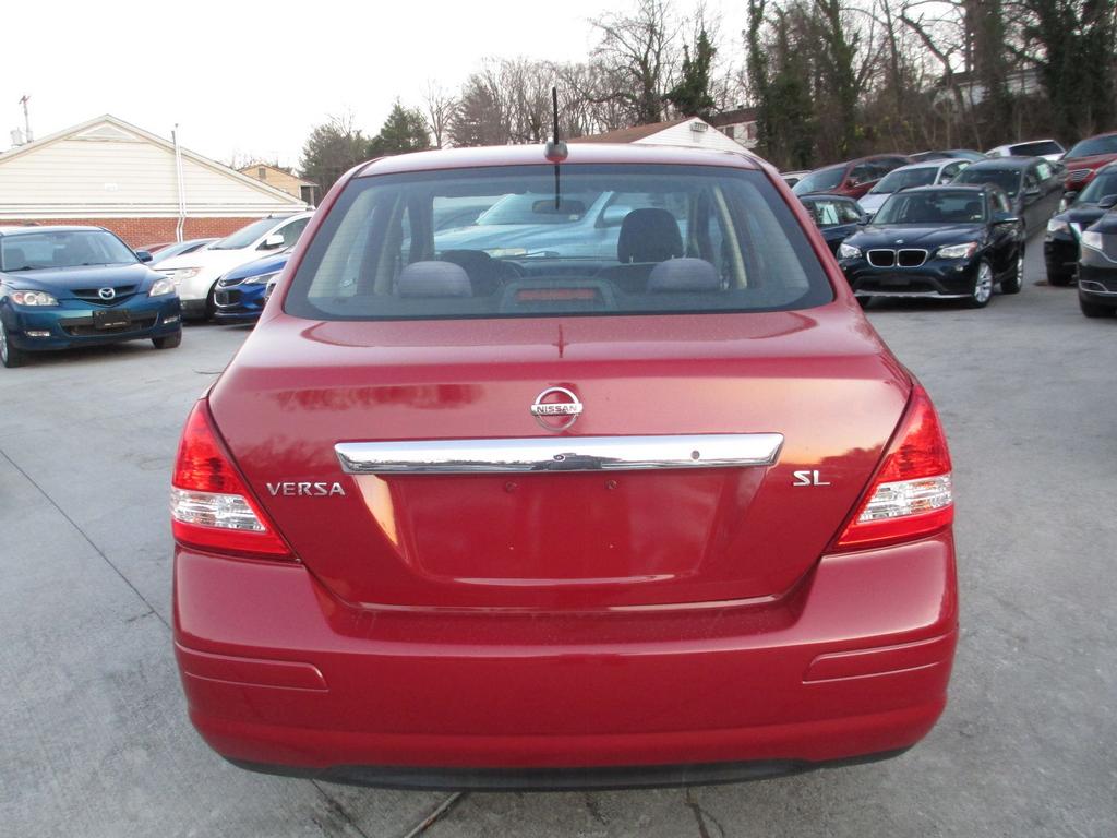 2011 Nissan Versa - $6,900