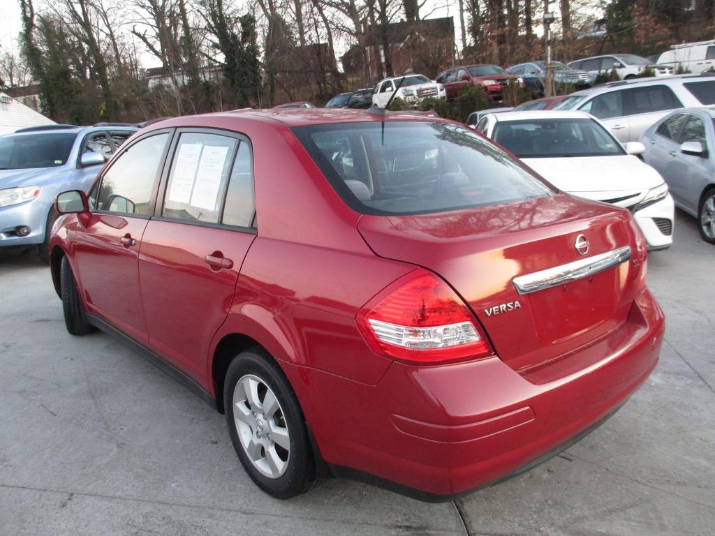 2011 Nissan Versa - $6,900