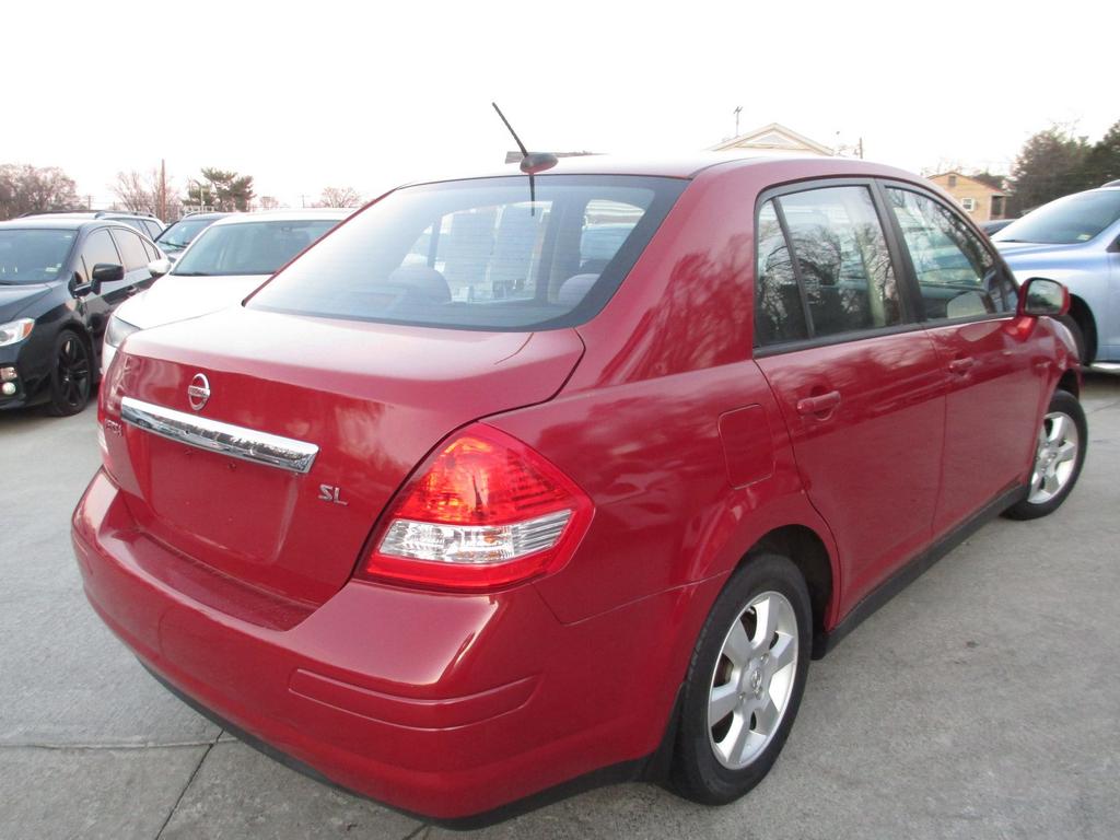 2011 Nissan Versa - $6,900
