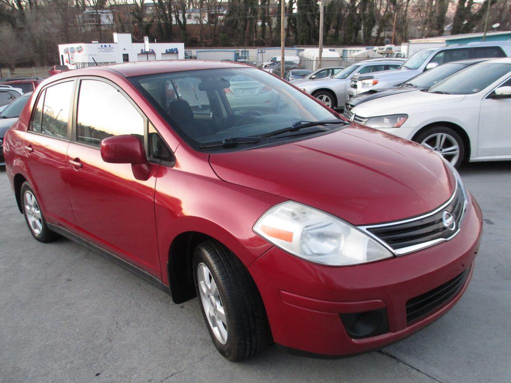 2011 Nissan Versa - $6,900