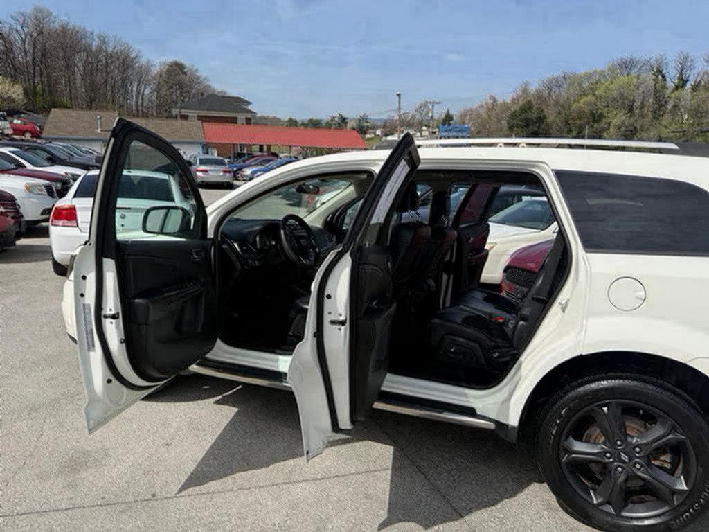 2018 Dodge Journey - $3,995