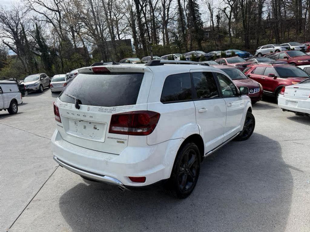 2018 Dodge Journey - $3,995
