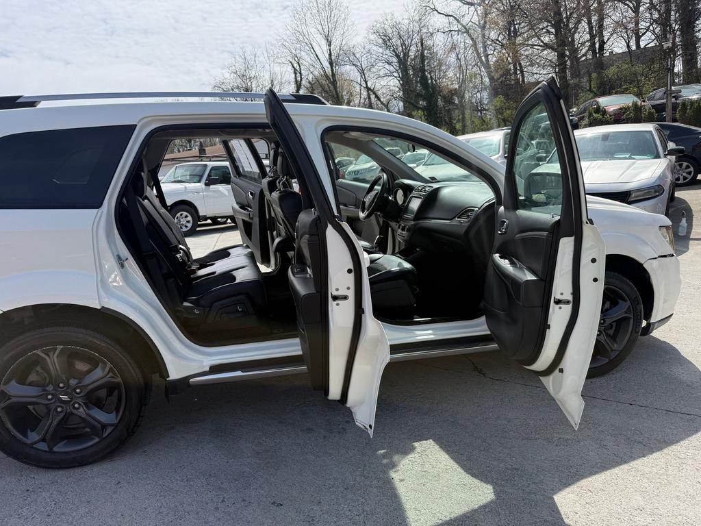 2018 Dodge Journey - $3,995