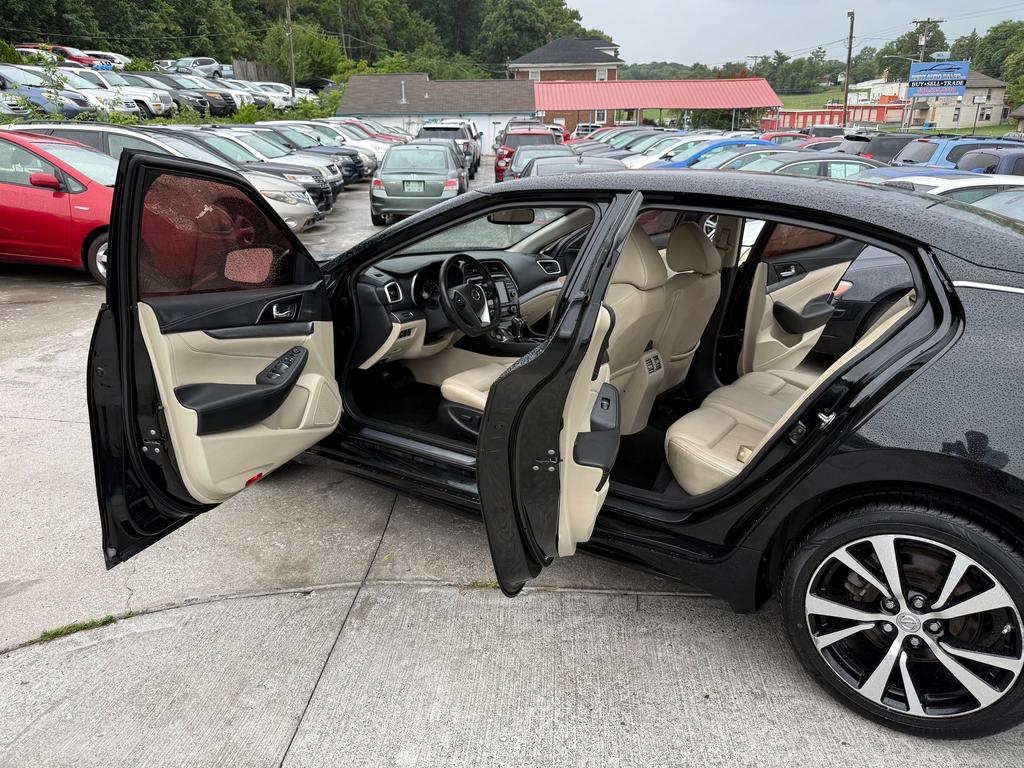 2018 Nissan Maxima - $9,500